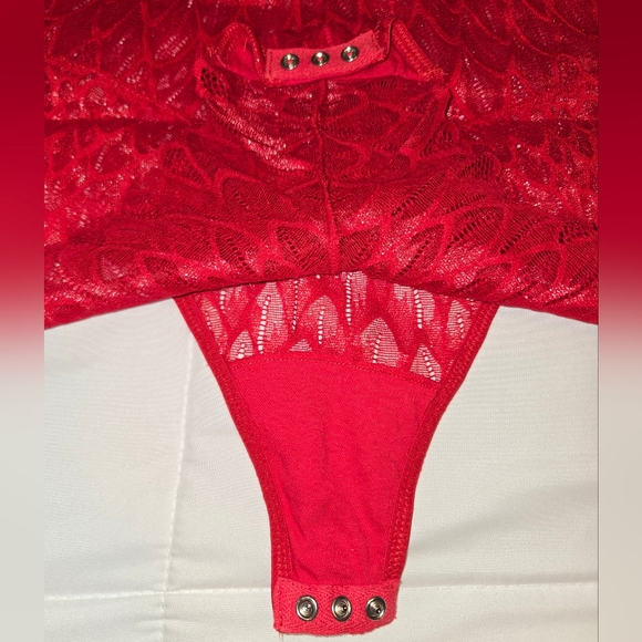 Montelle Sweet Red Lace Bodysuit Size Large NWT - Picture 8 of 10